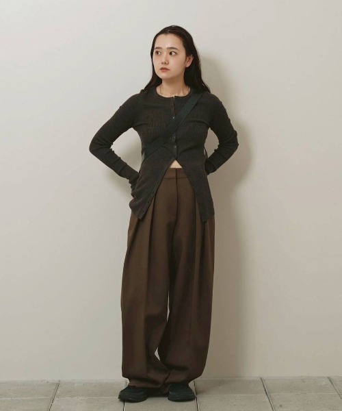 TODAYFUL(トゥデイフル)の「Silkwool Knit Cardigan(カーディガン/ボレロ・レディース・ダークブラウン/キナリ/チャコールグレー・FREE)」の7枚目の写真