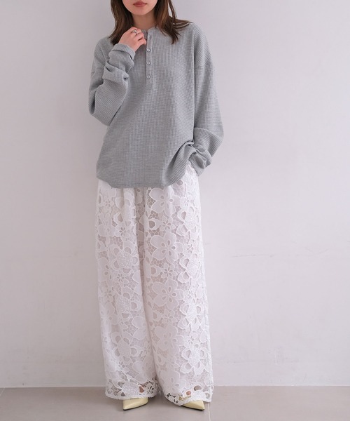AKTE(アクテ)の「ヘンリーネックワッフルプルオーバー(Tシャツ/カットソー・レディース・グレー/ホワイト・FREE)」の11枚目の写真