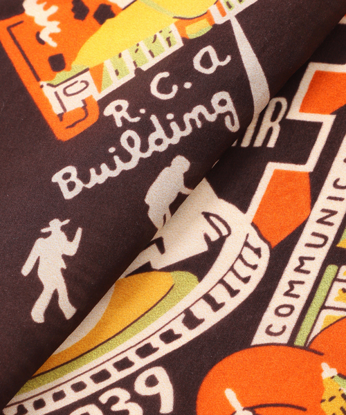 JOURNAL STANDARD relume（ジャーナルスタンダード　レリューム）の「シルクスカーフ ニューヨーク・ワールドフェア（バンダナ/スカーフ・メンズ・オレンジ・FREE）」の7枚目の写真