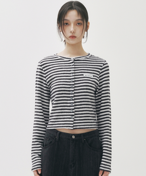 NICK&NICOLE(ニックアンドニコール)の「STRIPE CROP BUTTON CARDIGAN_IVORY(カーディガン/ボレロ・レディース・その他・MEDIUM/LARGE)」の1枚目の写真