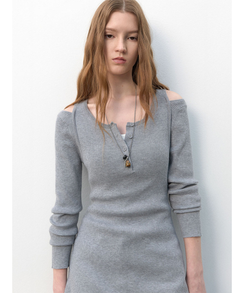 ATELIER NAIN(アトリエナイン)の「SHOULDER CUTOUT KNIT DRESS (OP-6313)(ワンピース・レディース・ブラック/ヘザーグレー・FREE)」の3枚目の写真