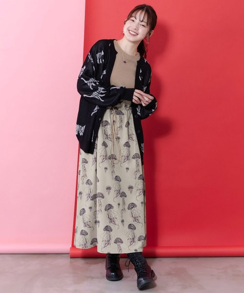 ScoLar(スカラー)の「161633:ネコスカラーUVジャガードカーディガン(カーディガン/ボレロ・レディース・オフホワイト/ブラック・M)」の3枚目の写真