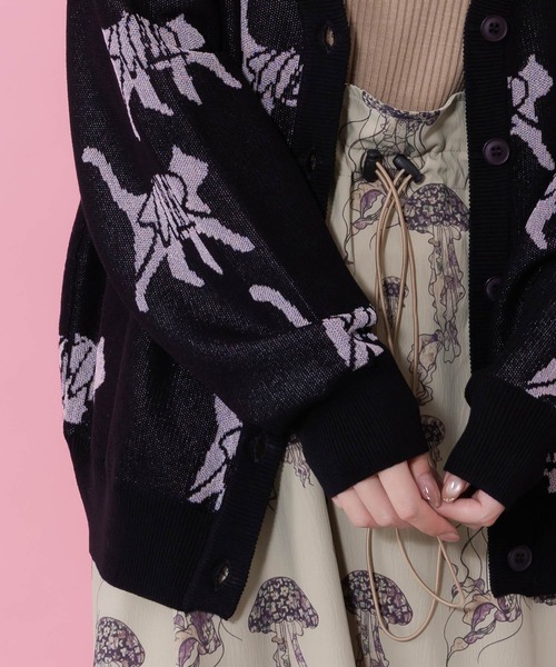 ScoLar(スカラー)の「161633:ネコスカラーUVジャガードカーディガン(カーディガン/ボレロ・レディース・オフホワイト/ブラック・M)」の9枚目の写真