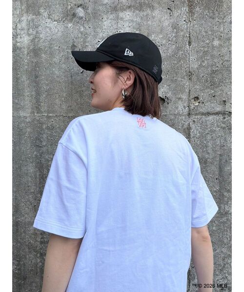 LAGUNAMOON（ラグナムーン）の「【MLB×NewEra×LAGUNAMOON】Tshirt（Tシャツ/カットソー・レディース・ホワイト・FREE）」の5枚目の写真