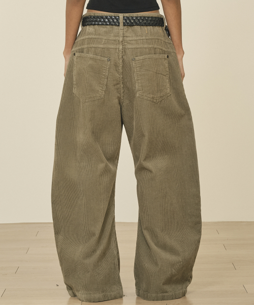 TAKEASY（テイクイージー）の「コーデュロイカーブドJパンツ（カーキ）（その他パンツ・メンズ・その他・SMALL/MEDIUM/LARGE/X-LARGE）」の3枚目の写真