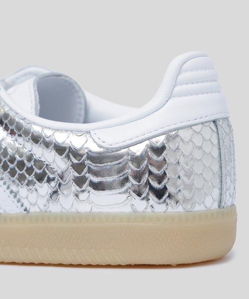 adidas Originals(アディダスオリジナルス)の「adidas W SAMBA OG OOX08/IH9016(スニーカー・レディース・シルバー・24cm/24.5cm/23.5cm/23cm)」の10枚目の写真