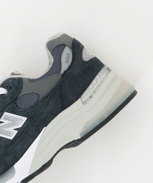 NEW BALANCE(ニューバランス)の「<New Balance>U992NY/スニーカー(スニーカー・メンズ・ネイビー・28cm/26cm/29cm/26.5cm/27cm/28.5cm/27.5cm)」の4枚目の写真