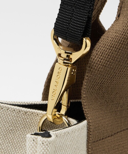 VIOLAd'ORO(ヴィオラドーロ)の「<VIOLAd’ORO>GINO キャンバス トートバッグ M(トートバッグ・レディース・ブラウン系/ライム・FREE)」の5枚目の写真