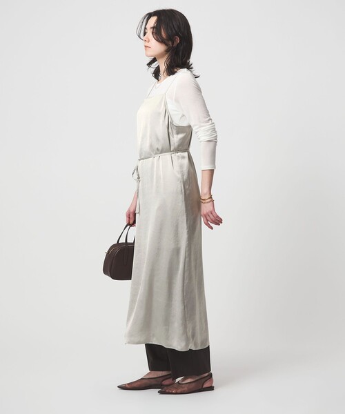 green label relaxing（グリーンレーベルリラクシング）の「ライトサテン キャミソール ワンピース（ワンピース・レディース・ブラック/オフホワイト/ダークブラウン・FREE）」の21枚目の写真