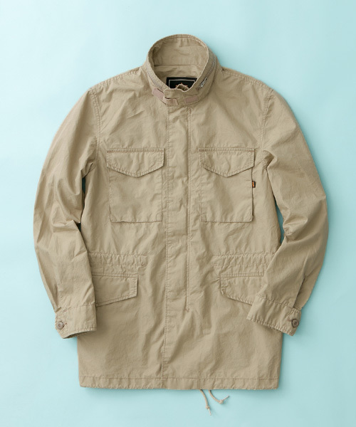 Alpha Industries(アルファインダストリーズ)の「ALPHA INDUSTRIES×URBAN RESEARCH iD 別注M-65COAT(ミリタリージャケット・メンズ・ベージュ/カーキ・SMALL/LARGE/MEDIUM)」の1枚目の写真