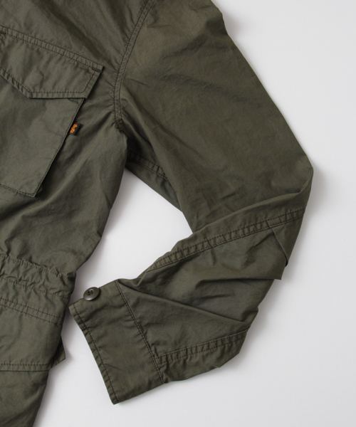 Alpha Industries(アルファインダストリーズ)の「ALPHA INDUSTRIES×URBAN RESEARCH iD 別注M-65COAT(ミリタリージャケット・メンズ・ベージュ/カーキ・SMALL/LARGE/MEDIUM)」の17枚目の写真