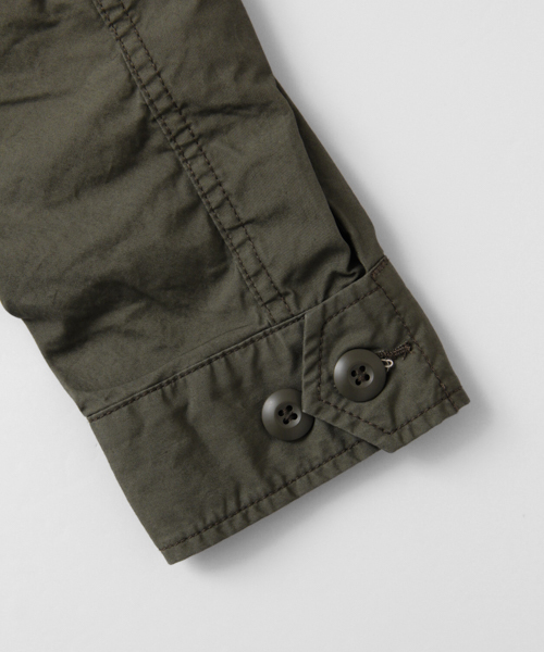 Alpha Industries(アルファインダストリーズ)の「ALPHA INDUSTRIES×URBAN RESEARCH iD 別注M-65COAT(ミリタリージャケット・メンズ・ベージュ/カーキ・SMALL/LARGE/MEDIUM)」の18枚目の写真
