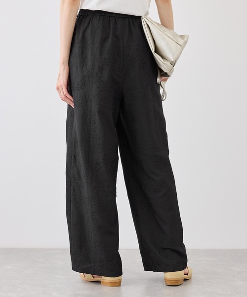 ROPE' PICNIC（ロペピクニック）の「スクエア刺繍イージーワイドパンツ（その他パンツ・レディース・ブラック/ダークブラウン/ホワイト・M/S）」の7枚目の写真