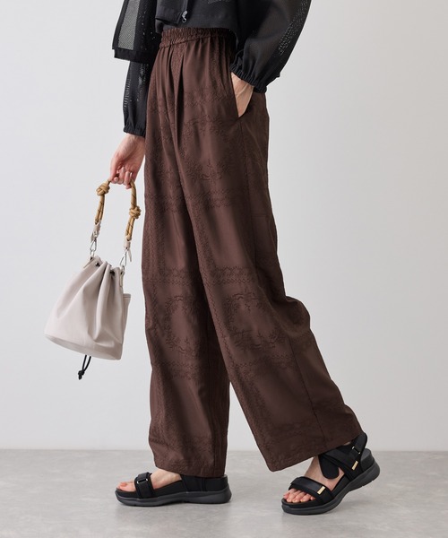 ROPE' PICNIC（ロペピクニック）の「スクエア刺繍イージーワイドパンツ（その他パンツ・レディース・ブラック/ダークブラウン/ホワイト・M/S）」の15枚目の写真