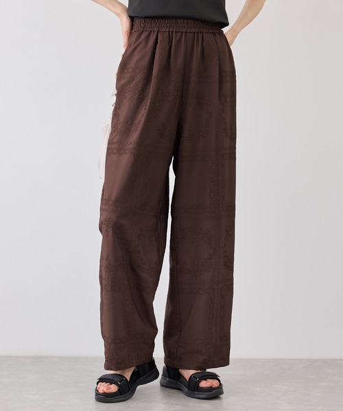 ROPE' PICNIC（ロペピクニック）の「スクエア刺繍イージーワイドパンツ（その他パンツ・レディース・ブラック/ダークブラウン/ホワイト・M/S）」の16枚目の写真