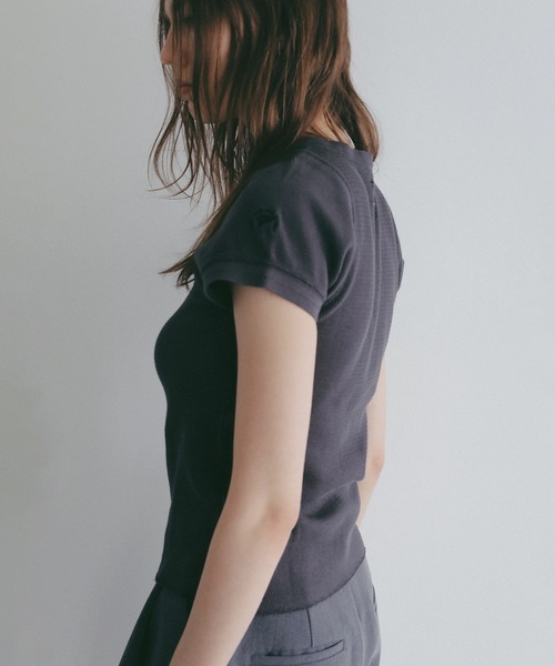 MANOF(マノフ)の「FAITH×MANOF THERMAL HENLY TEE(Tシャツ/カットソー・レディース・オートミール/ピンク/チャコールグレー・F)」の16枚目の写真