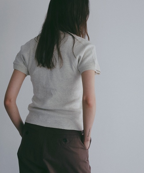 MANOF(マノフ)の「FAITH×MANOF THERMAL HENLY TEE(Tシャツ/カットソー・レディース・オートミール/ピンク/チャコールグレー・F)」の9枚目の写真