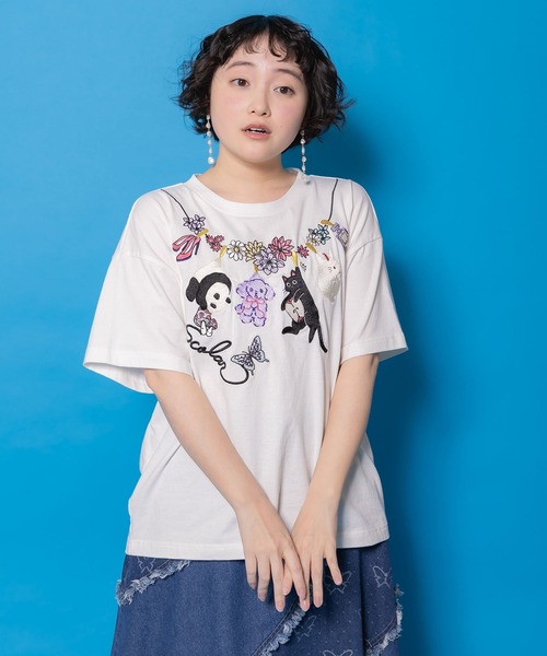 ScoLar(スカラー)の「161646:天日干しアニマルぬい刺繍Tシャツ(Tシャツ/カットソー・レディース・オフホワイト/ブラック/グリーン・M)」の4枚目の写真