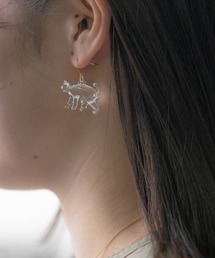 HARIO Lampwork Factory（ハリオランプワークファクトリー）の「ピアス ネコ Walking（ピアス（両耳用））」