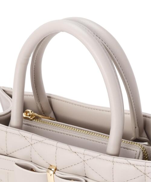 EDIT COLOGNE（エディットコロン）の「キルティングリボントートバッグ（ショルダーバッグ・レディース・オフホワイト/ベージュ・ﾌﾘ-）」の5枚目の写真