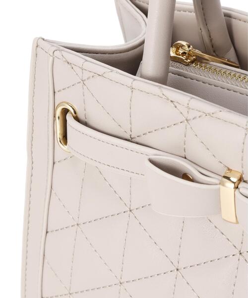 EDIT COLOGNE（エディットコロン）の「キルティングリボントートバッグ（ショルダーバッグ・レディース・オフホワイト/ベージュ・ﾌﾘ-）」の8枚目の写真