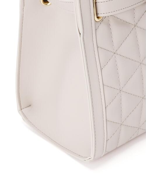 EDIT COLOGNE（エディットコロン）の「キルティングリボントートバッグ（ショルダーバッグ・レディース・オフホワイト/ベージュ・ﾌﾘ-）」の11枚目の写真