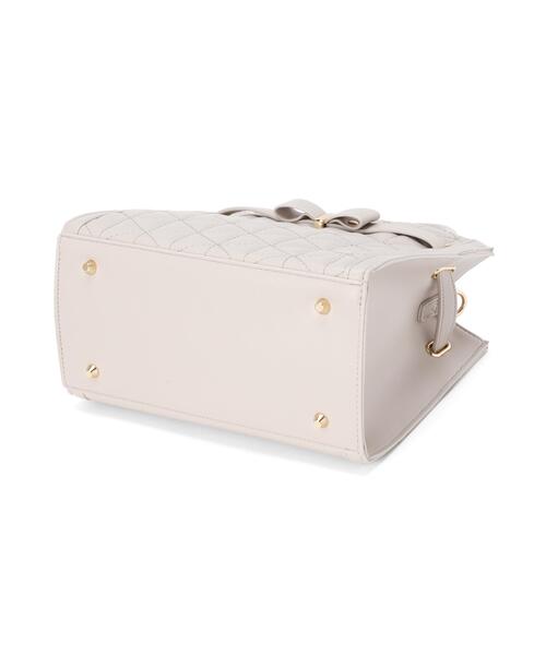 EDIT COLOGNE（エディットコロン）の「キルティングリボントートバッグ（ショルダーバッグ・レディース・オフホワイト/ベージュ・ﾌﾘ-）」の12枚目の写真