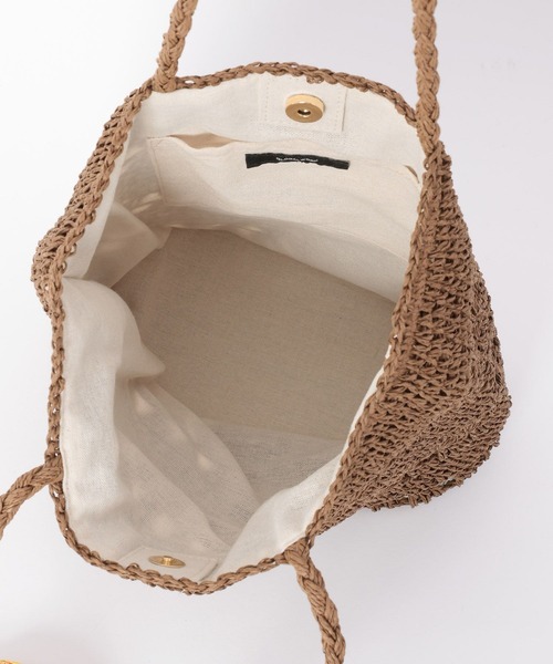 GLOBAL WORK(グローバルワーク)の「手編みペーパーBAG/651445(トートバッグ・レディース・ダークブラウン/ベージュ/ブラック・FREE)」の17枚目の写真