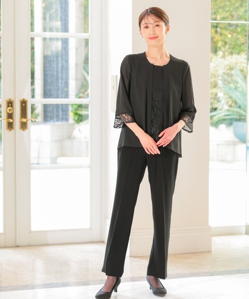 nissen(ニッセン)の「【喪服・礼服】ネックリボン付洗える前開きレース使い羽織り風ブラウスストレッチパンツスーツ(スーツセット・レディース・ブラック・10L/8L/6L/5L/4L/3L/LL/L/M)」の12枚目の写真