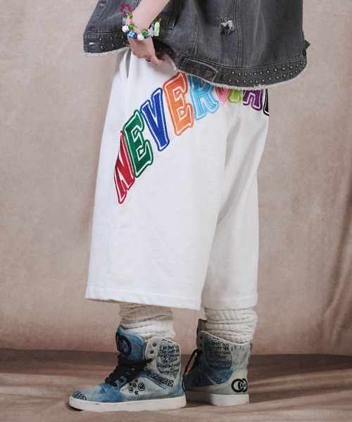 GALFY(ガルフィー)の「GALFY(ガルフィー)おしゃぶりワンワンカラフルロゴショーツ/レインボーロゴ刺繍/ワイドシルエット スウェットパンツ(スウェットパンツ・メンズ・ピンク系その他/ブラック/ホワイト・LL/L/M)」の5枚目の写真