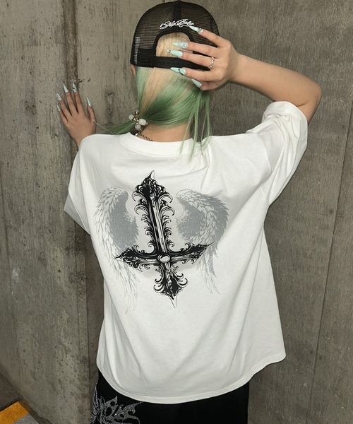 A'GEM9(エージェムナイン)の「A'GEM/9 × .kom 『A'GEM/9/エージェムナイン』 フェザー×クロスTシャツ(Tシャツ/カットソー・レディース・ホワイト/ブラック/グレー・FREE)」の21枚目の写真