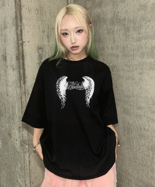 A'GEM9(エージェムナイン)の「A'GEM/9 × .kom 『A'GEM/9/エージェムナイン』 フェザー×クロスTシャツ(Tシャツ/カットソー・レディース・ホワイト/ブラック/グレー・FREE)」の18枚目の写真