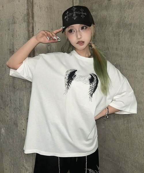A'GEM9(エージェムナイン)の「A'GEM/9 × .kom 『A'GEM/9/エージェムナイン』 フェザー×クロスTシャツ(Tシャツ/カットソー・レディース・ホワイト/ブラック/グレー・FREE)」の20枚目の写真
