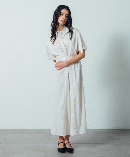 CITY TOKYO（シティトウキョウ）の「【CITY TOKYO/シティートウキョウ】Back Tuck Arrangement Dress / バックタックアレンジメントワンピース（ワンピース・レディース・ホワイト・1/2）」の5枚目の写真