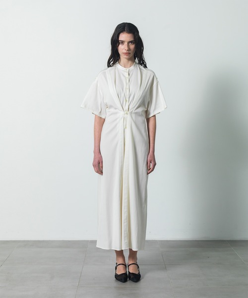 CITY TOKYO（シティトウキョウ）の「【CITY TOKYO/シティートウキョウ】Back Tuck Arrangement Dress / バックタックアレンジメントワンピース（ワンピース・レディース・ホワイト・1/2）」の3枚目の写真