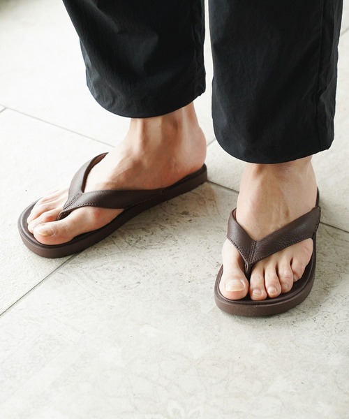 UGG（アグ）の「＜UGG（アグ）＞ CA805 V2 SLIDE/サンダル（サンダル