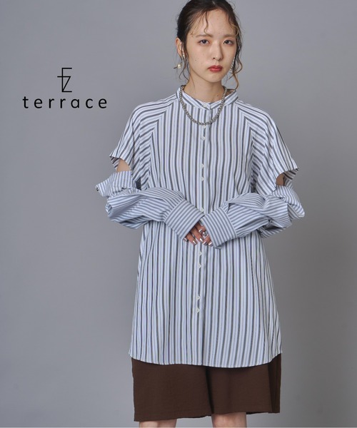 terrace(テラス)の「セパレートスリーブマルチウェイシャツ(シャツ/ブラウス・レディース・ベージュ/オフホワイト/サックスブルー・FREE)」の2枚目の写真