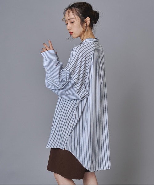 terrace(テラス)の「セパレートスリーブマルチウェイシャツ(シャツ/ブラウス・レディース・ベージュ/オフホワイト/サックスブルー・FREE)」の4枚目の写真