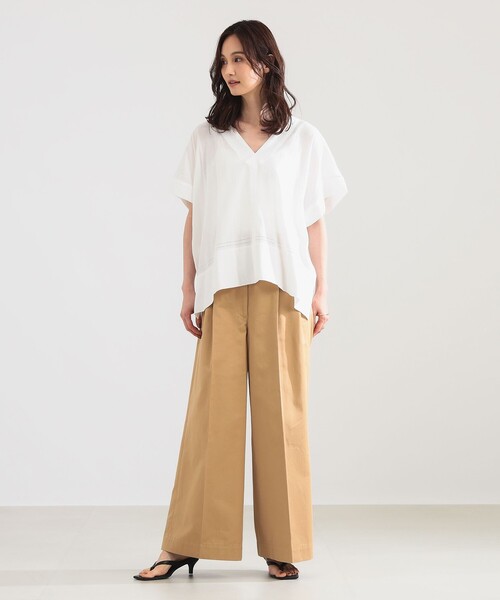 Demi-Luxe BEAMS(デミルクス ビームス)の「コットン Vネック ブラウス(シャツ/ブラウス・レディース・ホワイト/ブラック・ONE SIZE)」の3枚目の写真