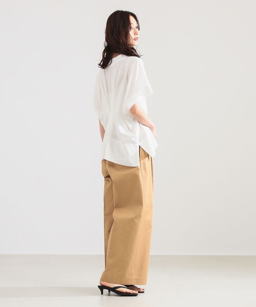 Demi-Luxe BEAMS(デミルクス ビームス)の「コットン Vネック ブラウス(シャツ/ブラウス・レディース・ホワイト/ブラック・ONE SIZE)」の5枚目の写真