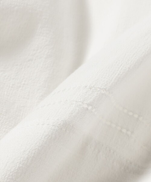 Demi-Luxe BEAMS(デミルクス ビームス)の「コットン Vネック ブラウス(シャツ/ブラウス・レディース・ホワイト/ブラック・ONE SIZE)」の17枚目の写真