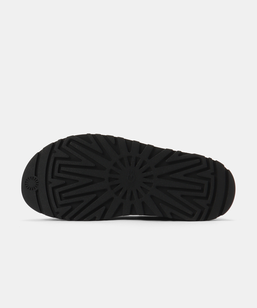 UGG(アグ)の「UGG W GOLDENGLOW TOGGLE 1179370-BLK(サンダル・レディース・ブラック・24cm/23cm/22cm/25cm)」の4枚目の写真
