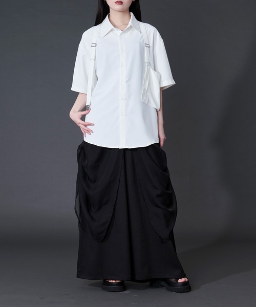 Ellno Loset（エルノロゼット）の「サスペンダーアシメデザインシャツ（シャツ/ブラウス・メンズ・ブラック/オフホワイト・LARGE/MEDIUM）」の19枚目の写真