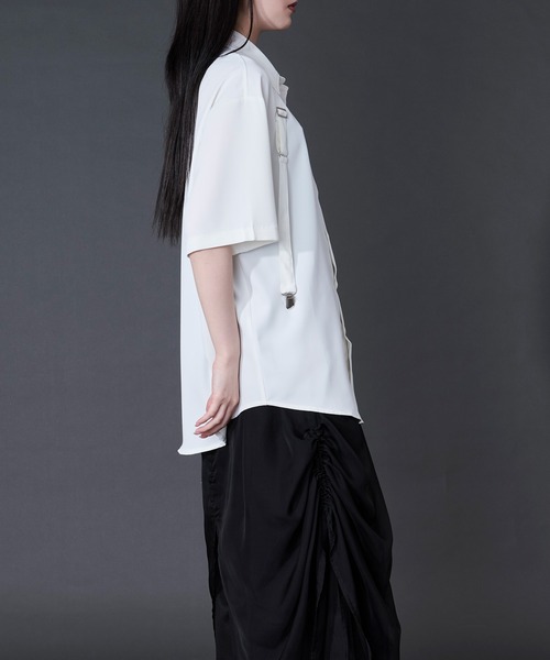 Ellno Loset（エルノロゼット）の「サスペンダーアシメデザインシャツ（シャツ/ブラウス・メンズ・ブラック/オフホワイト・LARGE/MEDIUM）」の15枚目の写真