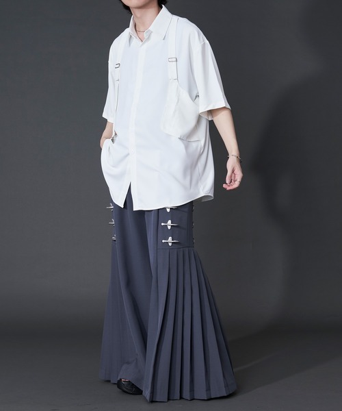 Ellno Loset（エルノロゼット）の「サスペンダーアシメデザインシャツ（シャツ/ブラウス・メンズ・ブラック/オフホワイト・LARGE/MEDIUM）」の7枚目の写真