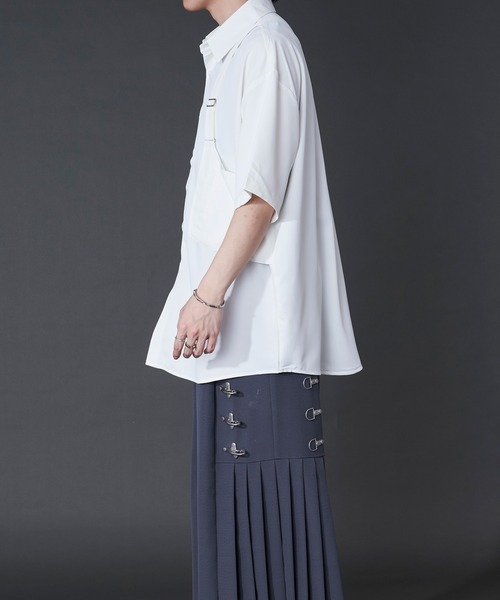 Ellno Loset（エルノロゼット）の「サスペンダーアシメデザインシャツ（シャツ/ブラウス・メンズ・ブラック/オフホワイト・LARGE/MEDIUM）」の3枚目の写真