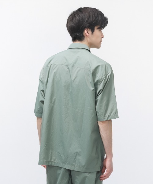 TIGORA（ティゴラ）の「ティゴラ TIGORA 撥水軽量半袖シャツ（シャツ/ブラウス・メンズ・グリーン/チャコールグレー・S/M/L/LL/3L）」の4枚目の写真
