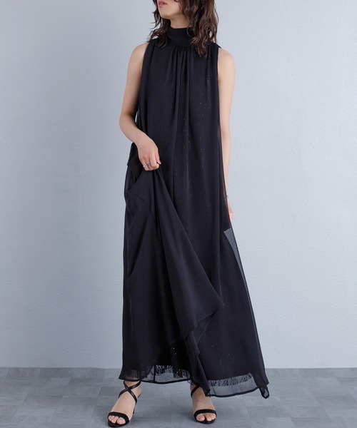 murea(ミュレア)の「シアーシフォンフラワーチュールボウタイロングワンピース(ワンピース・レディース・ブラック/アイボリー・FREE)」の1枚目の写真