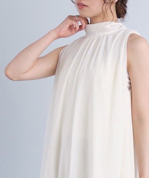 murea(ミュレア)の「シアーシフォンフラワーチュールボウタイロングワンピース(ワンピース・レディース・ブラック/アイボリー・FREE)」の6枚目の写真
