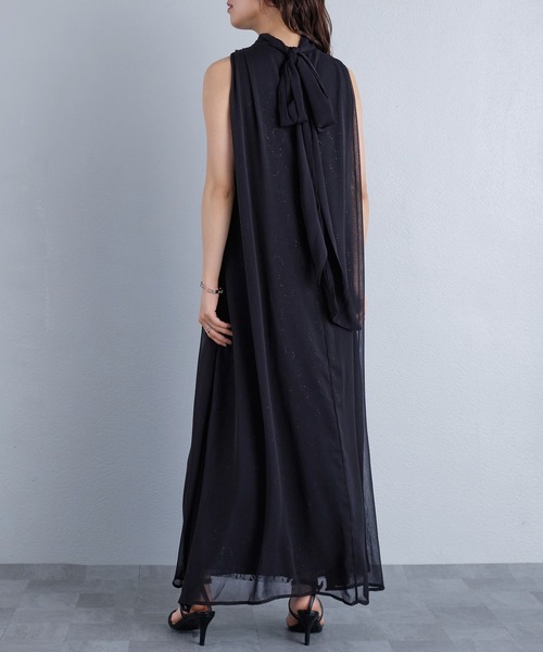 murea(ミュレア)の「シアーシフォンフラワーチュールボウタイロングワンピース(ワンピース・レディース・ブラック/アイボリー・FREE)」の13枚目の写真
